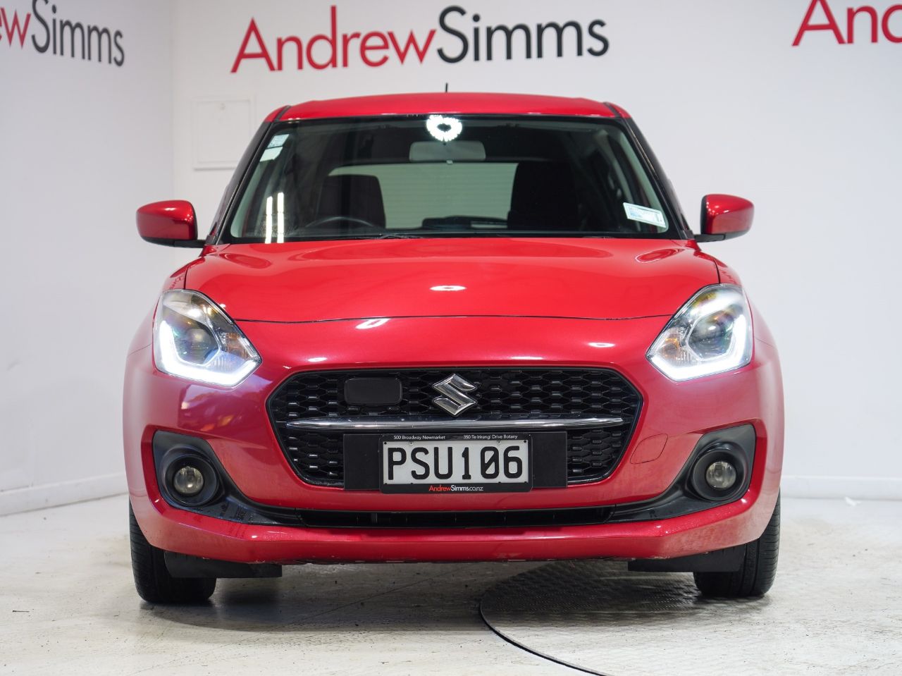 Vehicle image 4