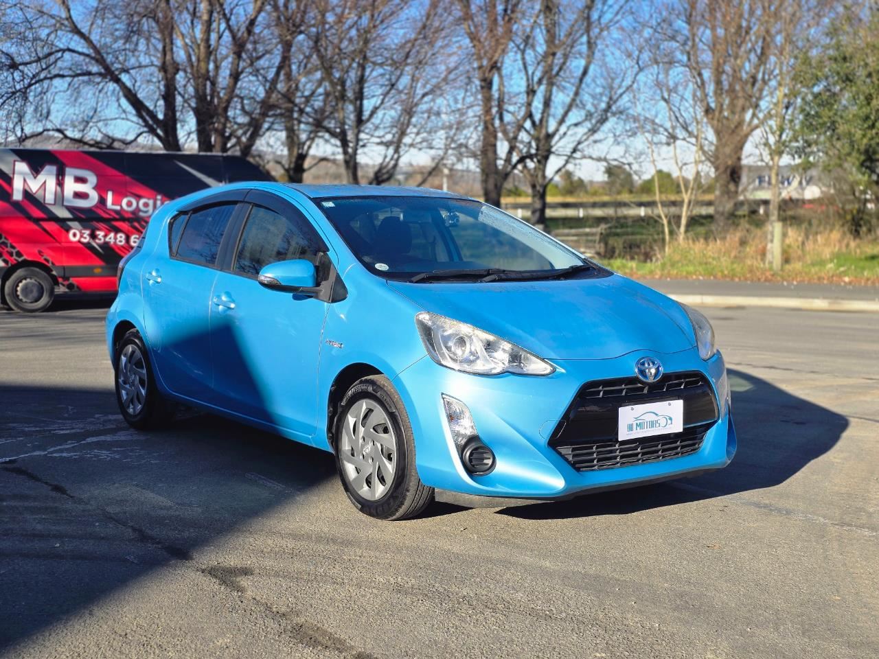 Vehicle image 3