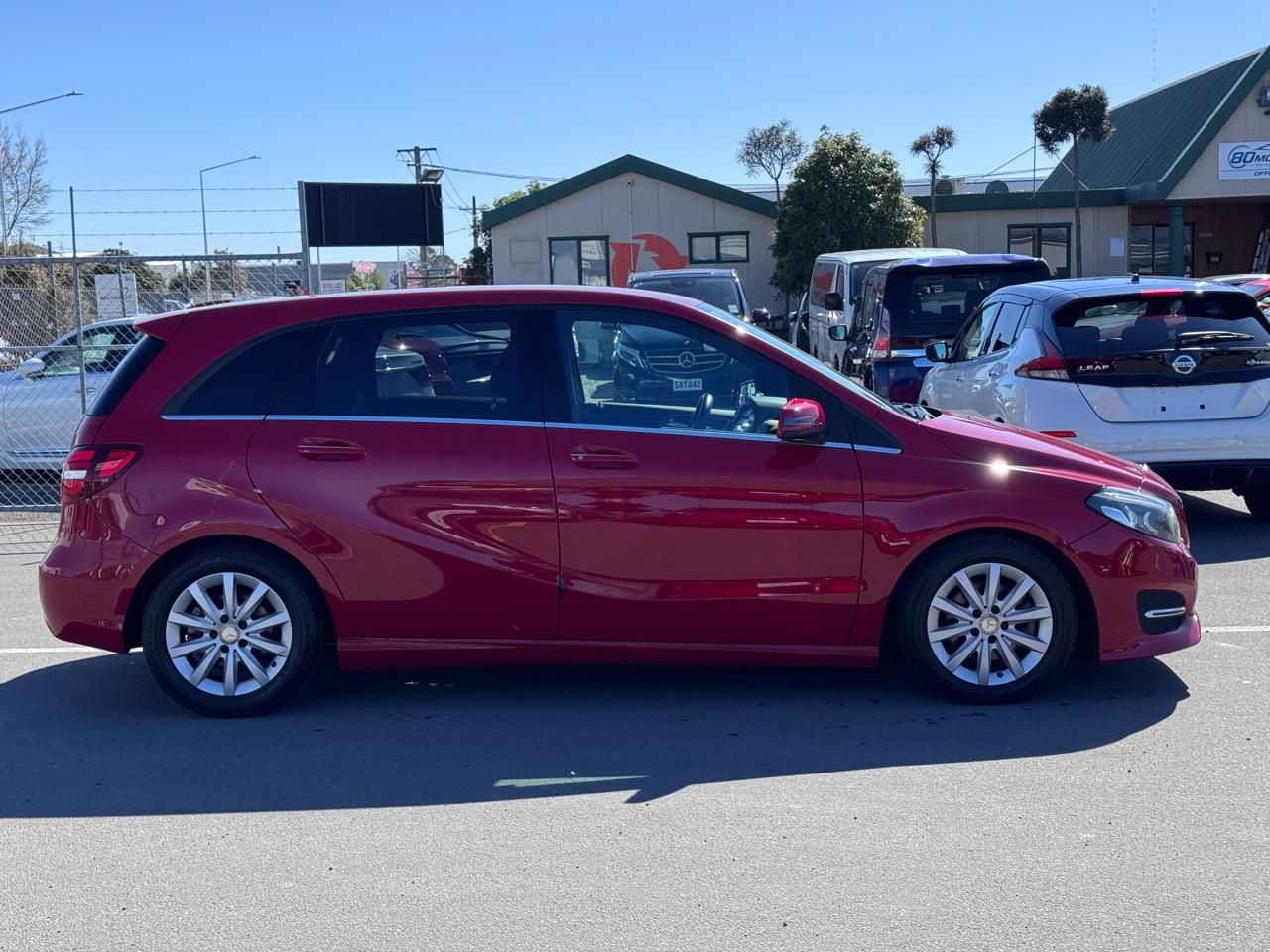 Vehicle image 4