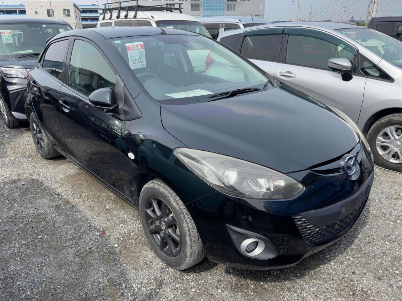 Vehicle image 3