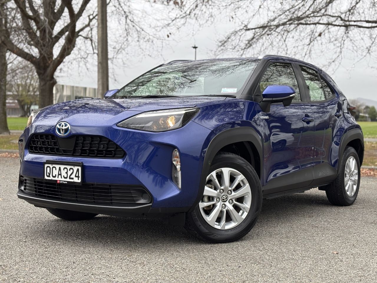 Vehicle image 3
