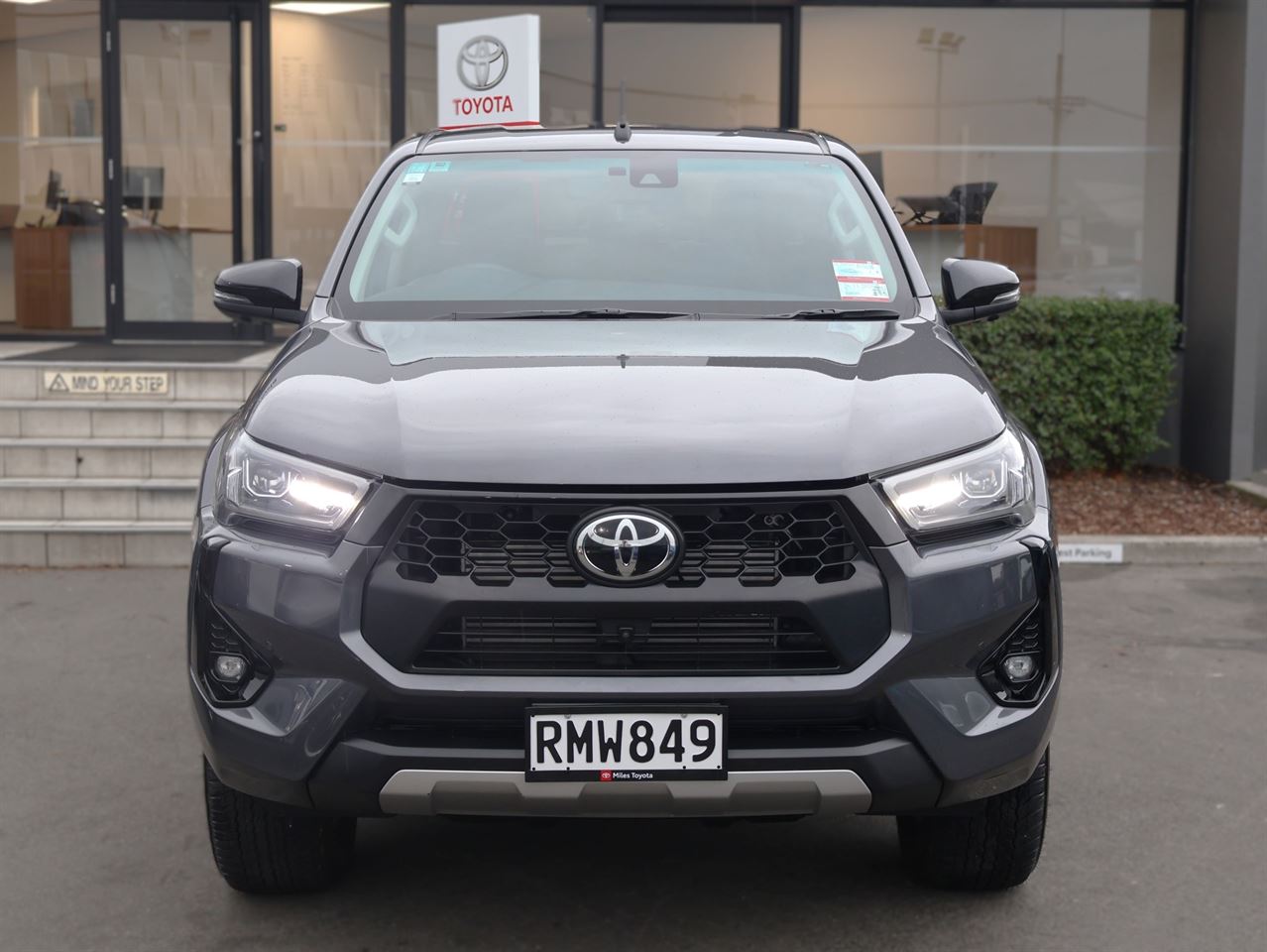 Vehicle image 2