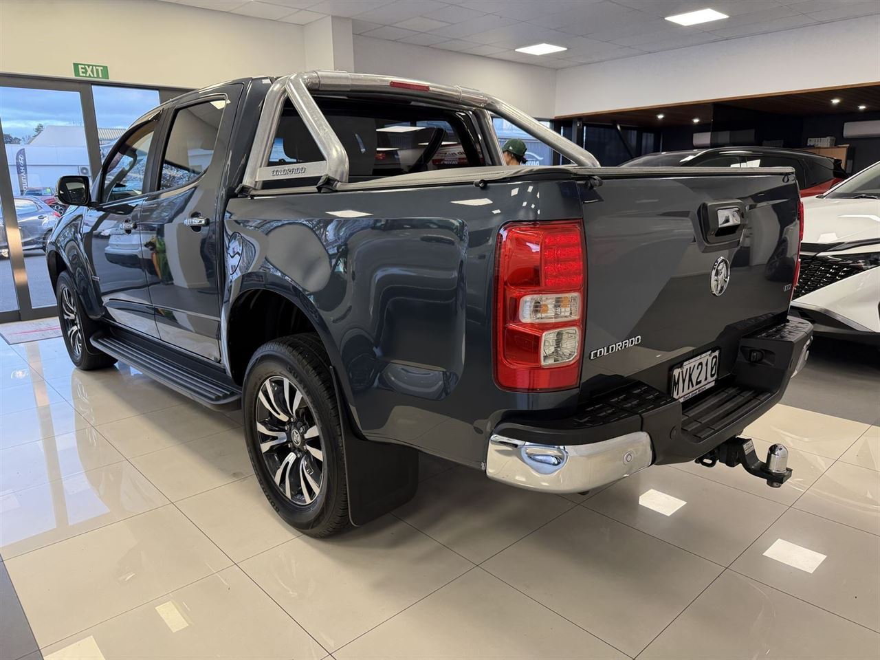 Vehicle image 4