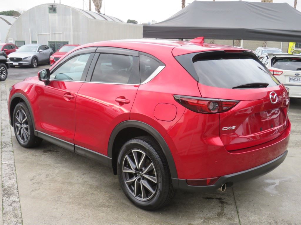 Vehicle image 5