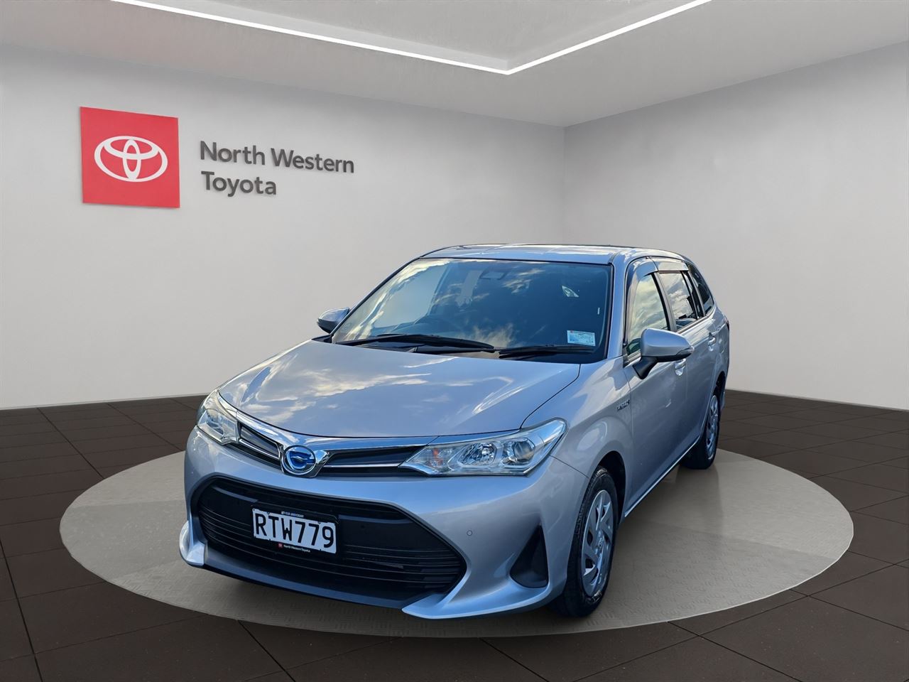 Vehicle image 3
