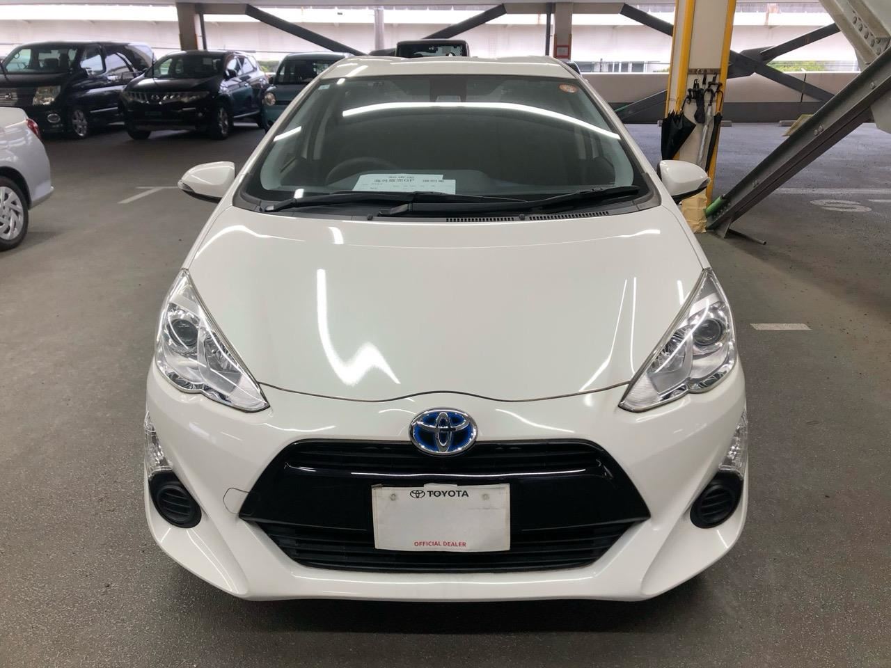 Vehicle image 3