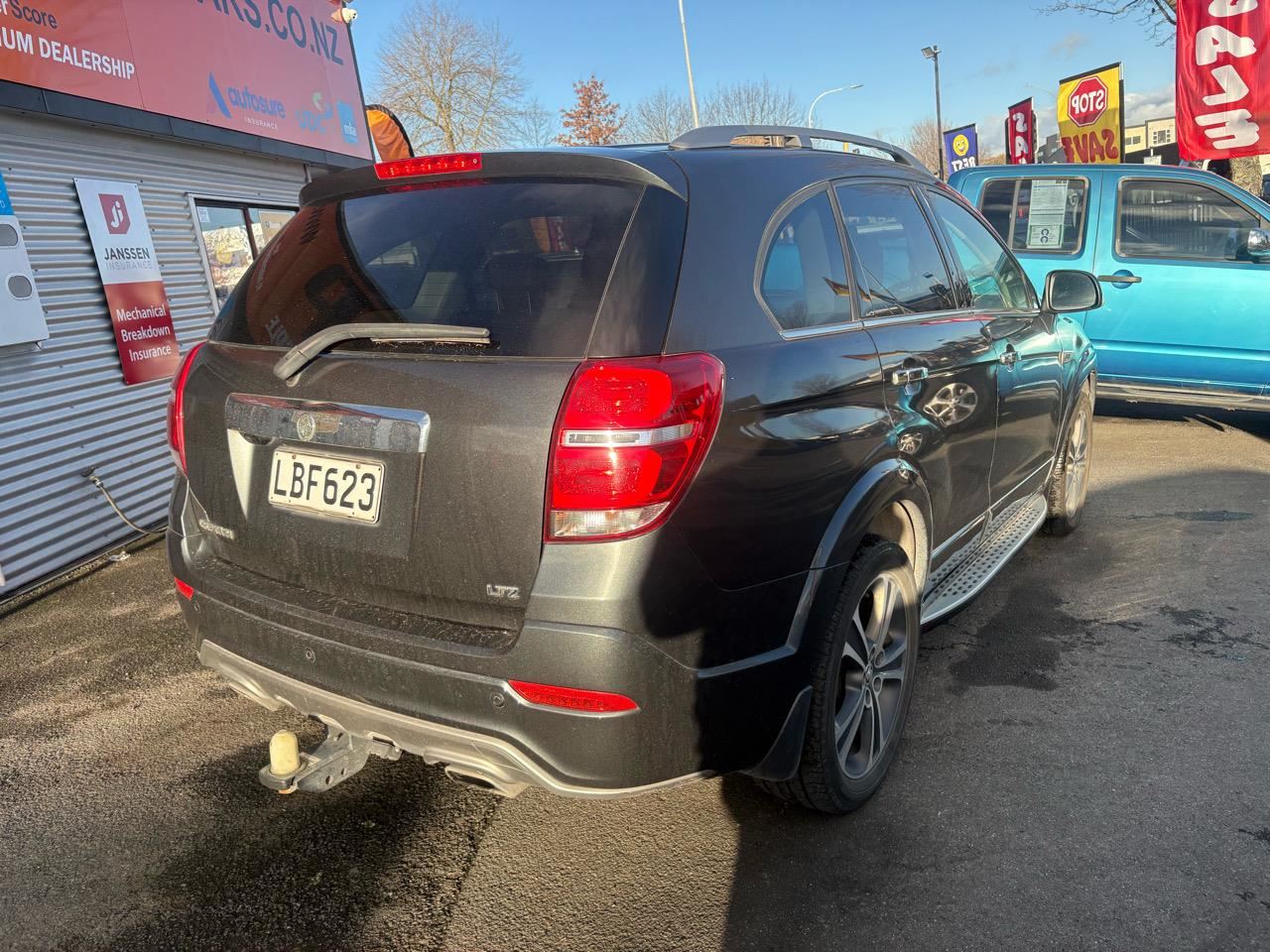 Vehicle image 3