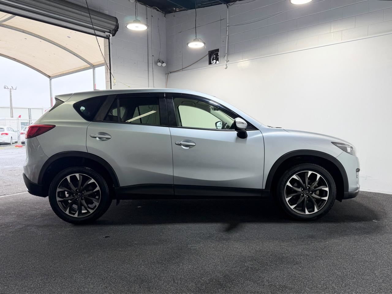 Vehicle image 5