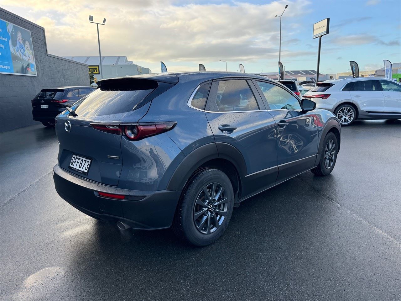 Vehicle image 2