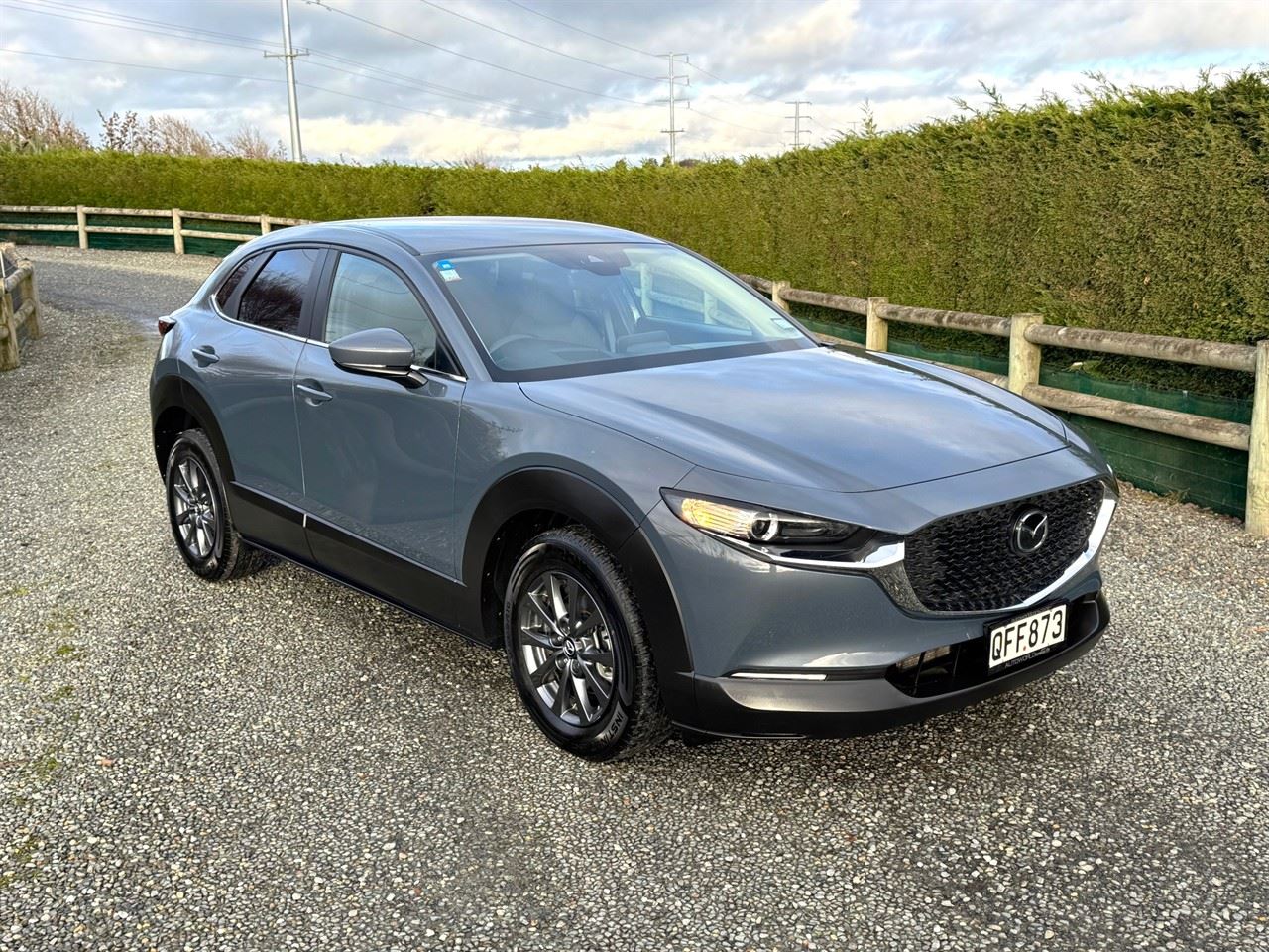 Vehicle image 3