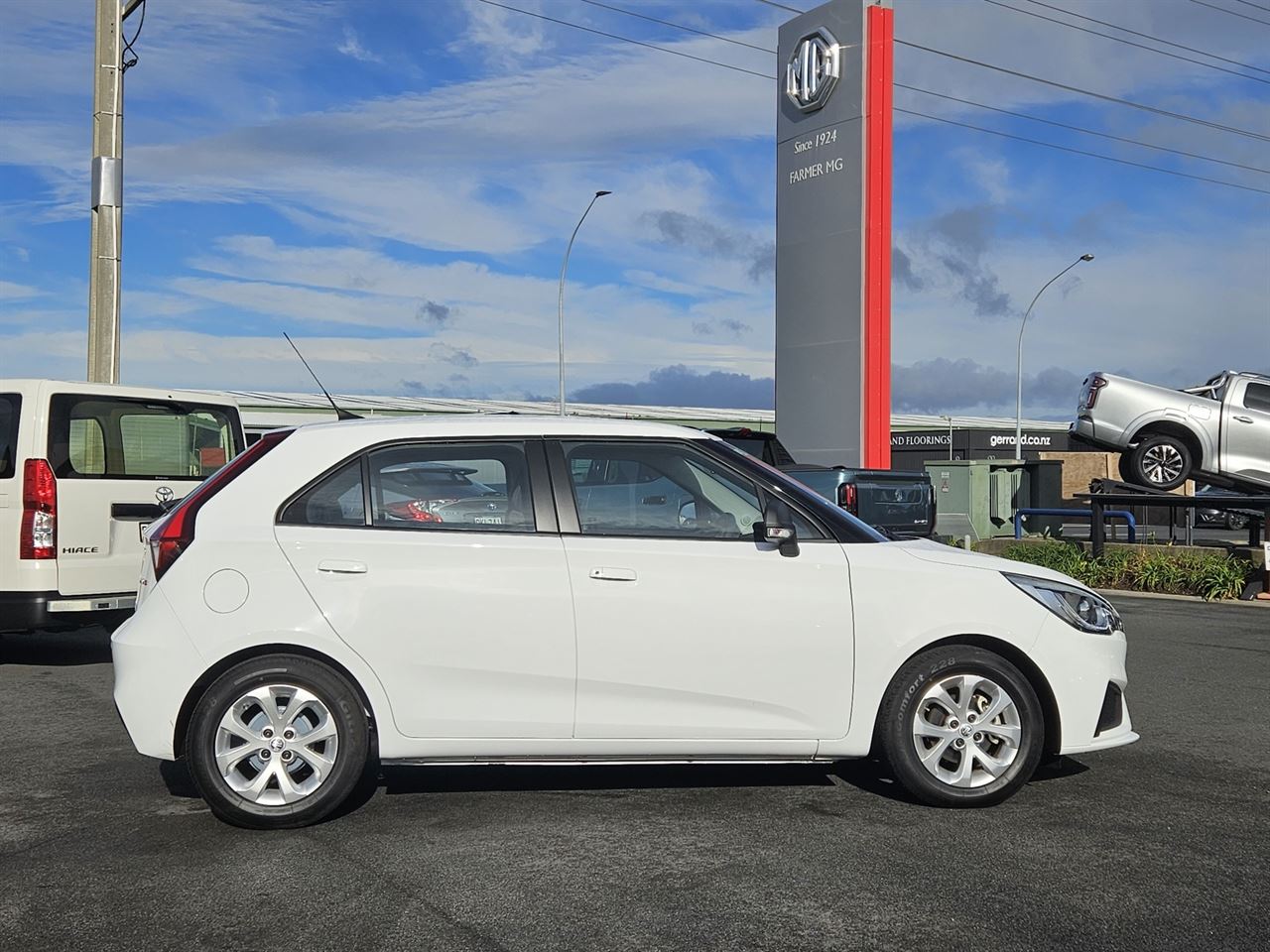 Vehicle image 2