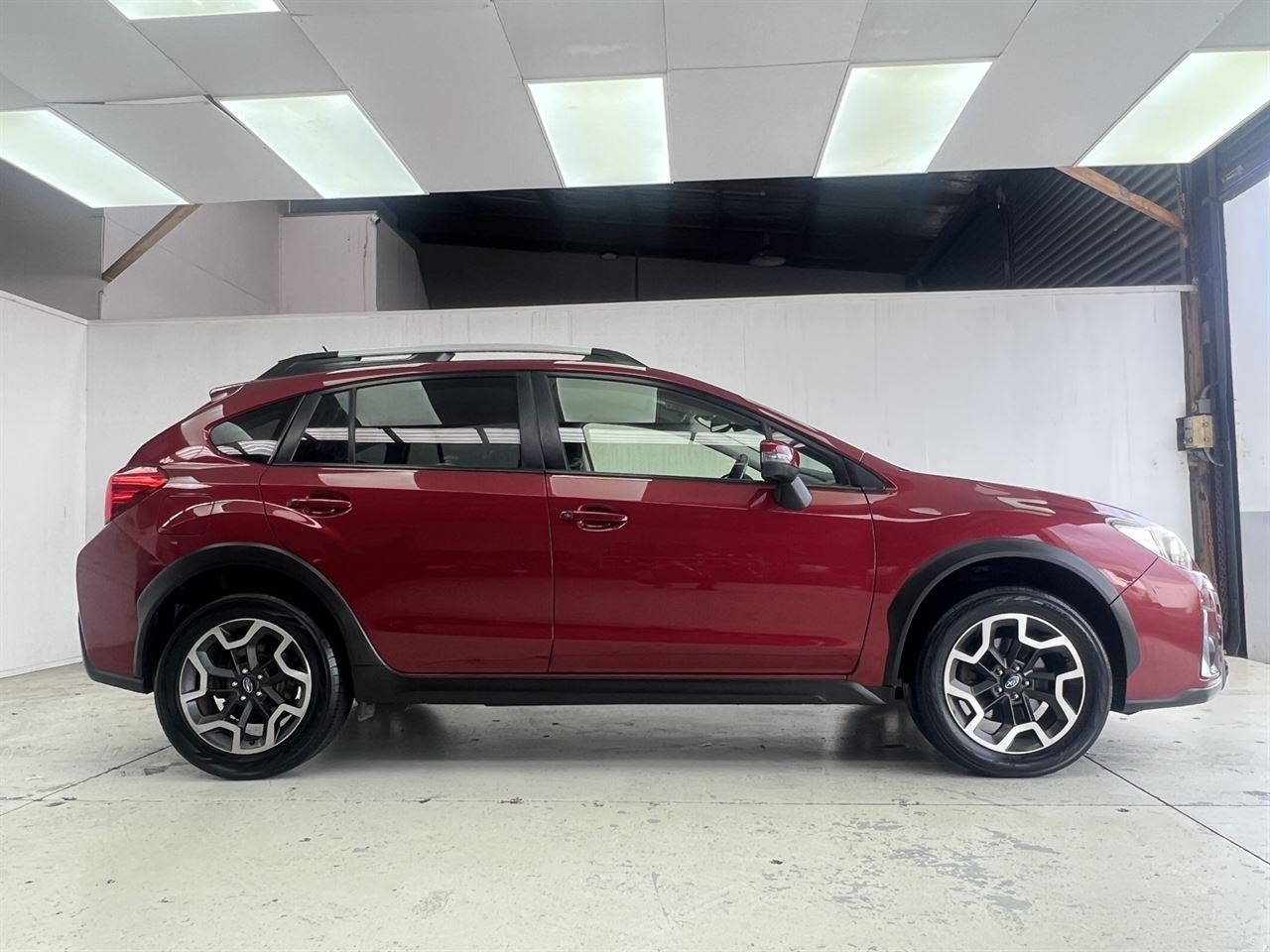 Vehicle image 5