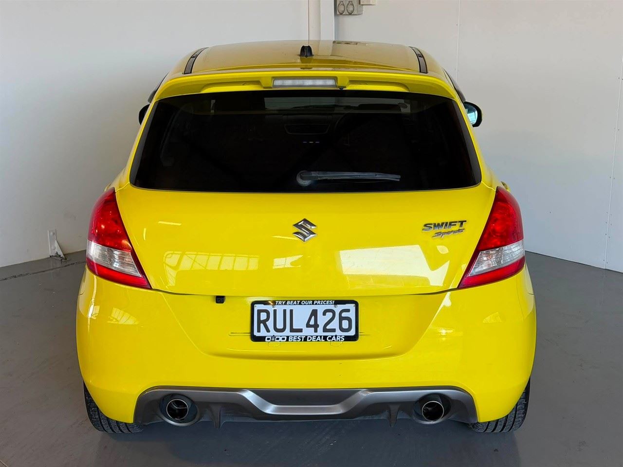 Vehicle image 5