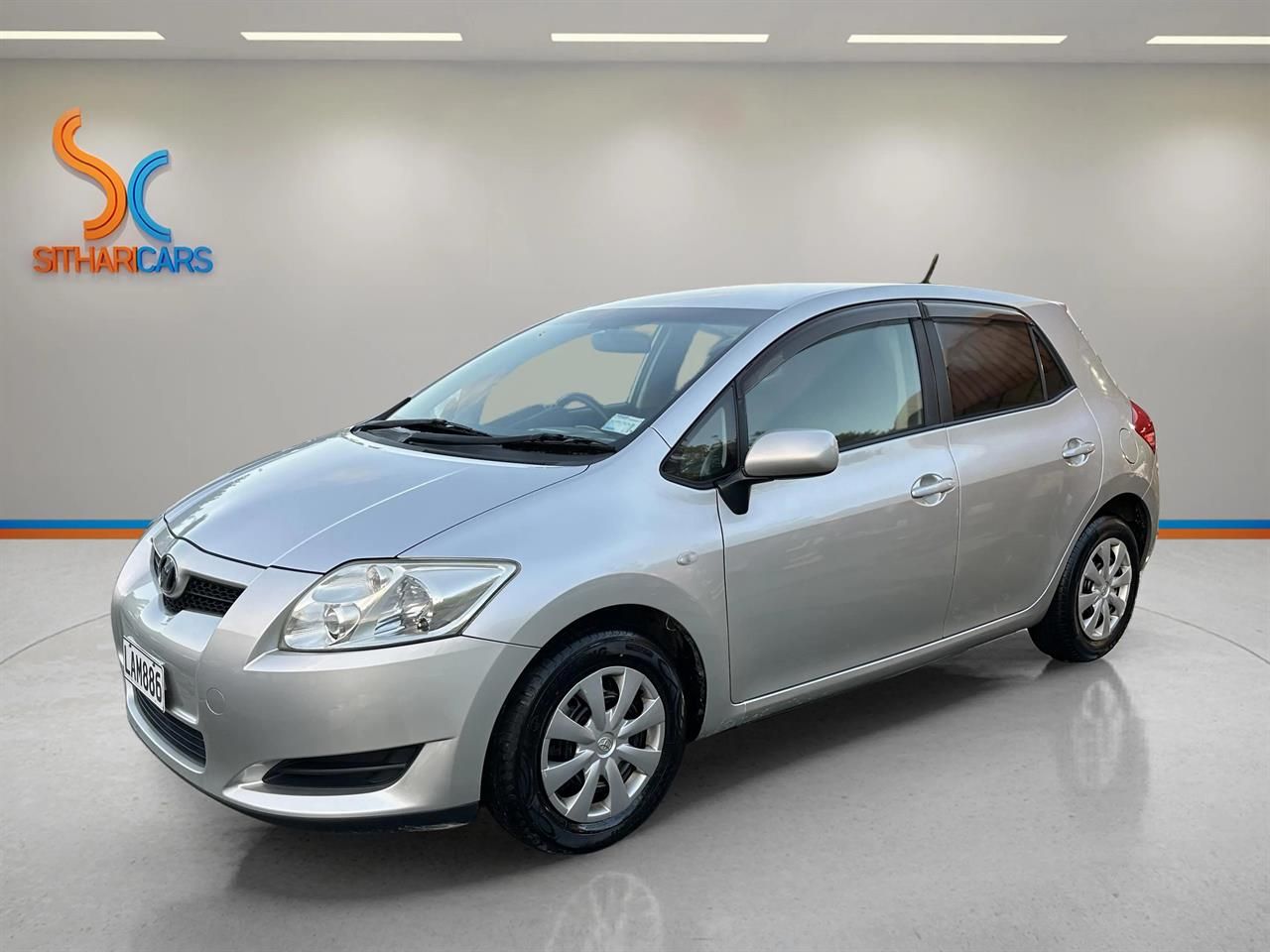 Vehicle image 3