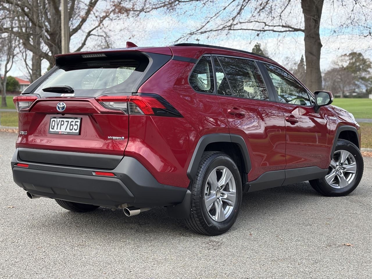 Vehicle image 5