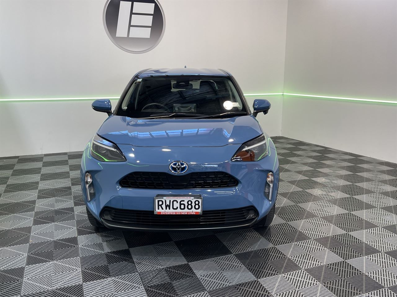 Vehicle image 2
