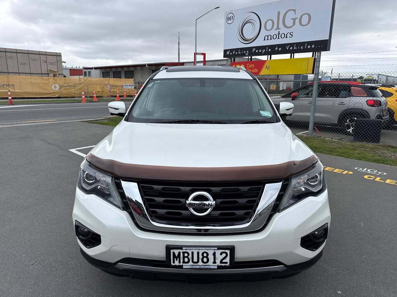 Vehicle image 3
