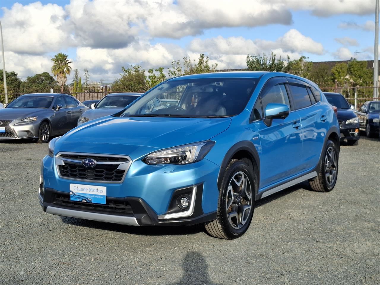 Vehicle image 3