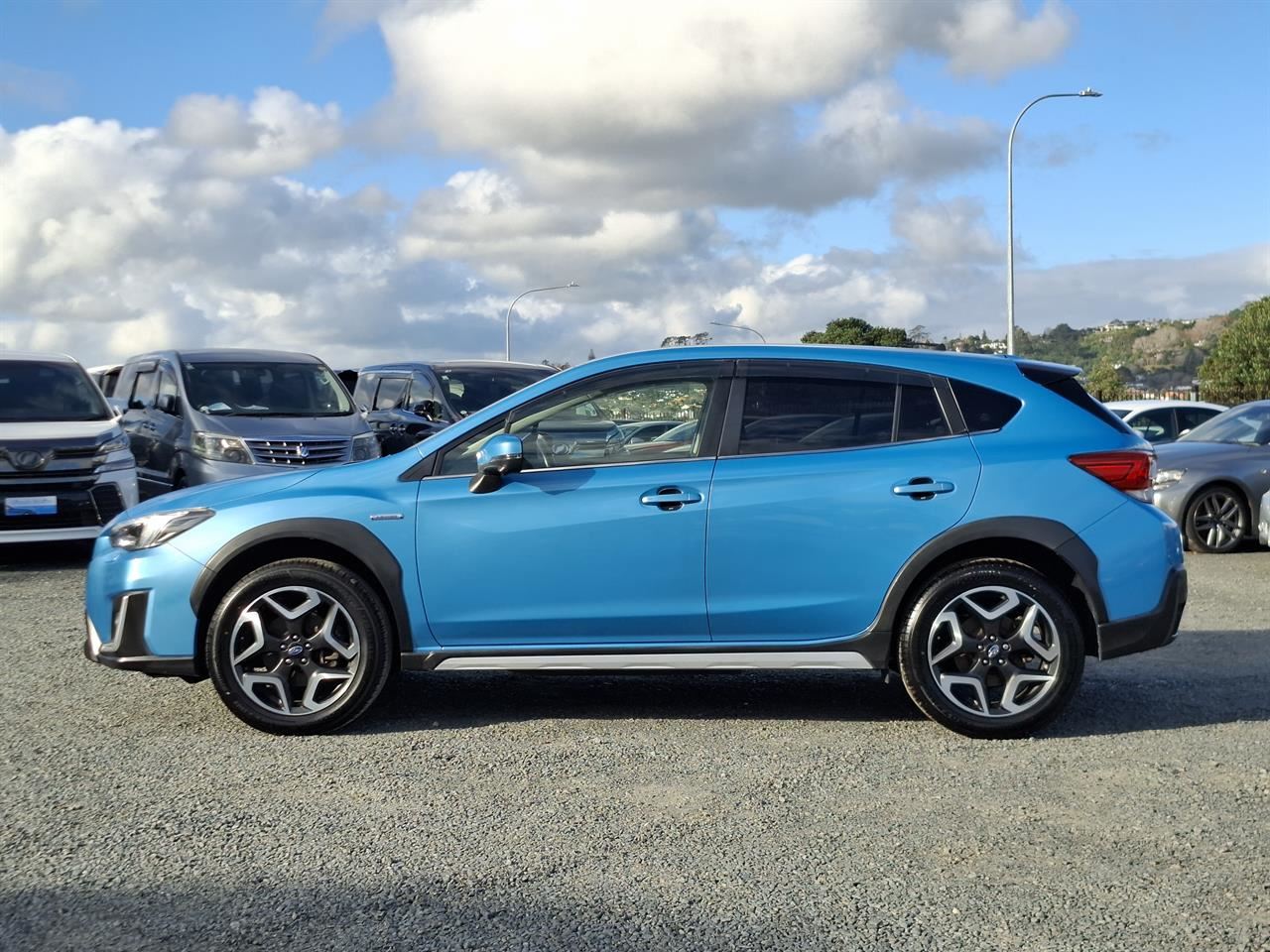 Vehicle image 4