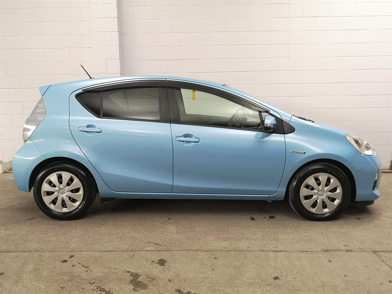 Vehicle image 3