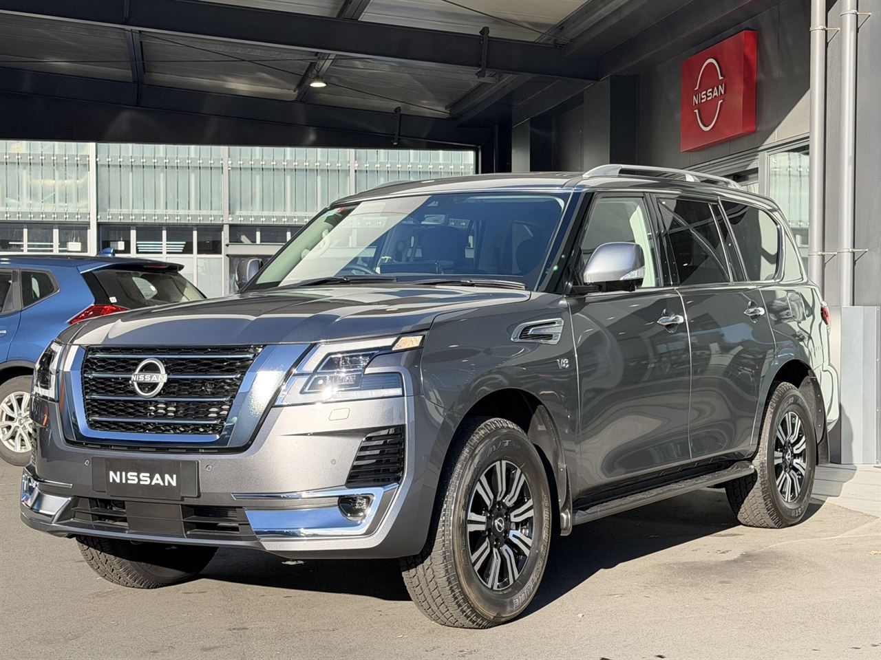 Vehicle image 3