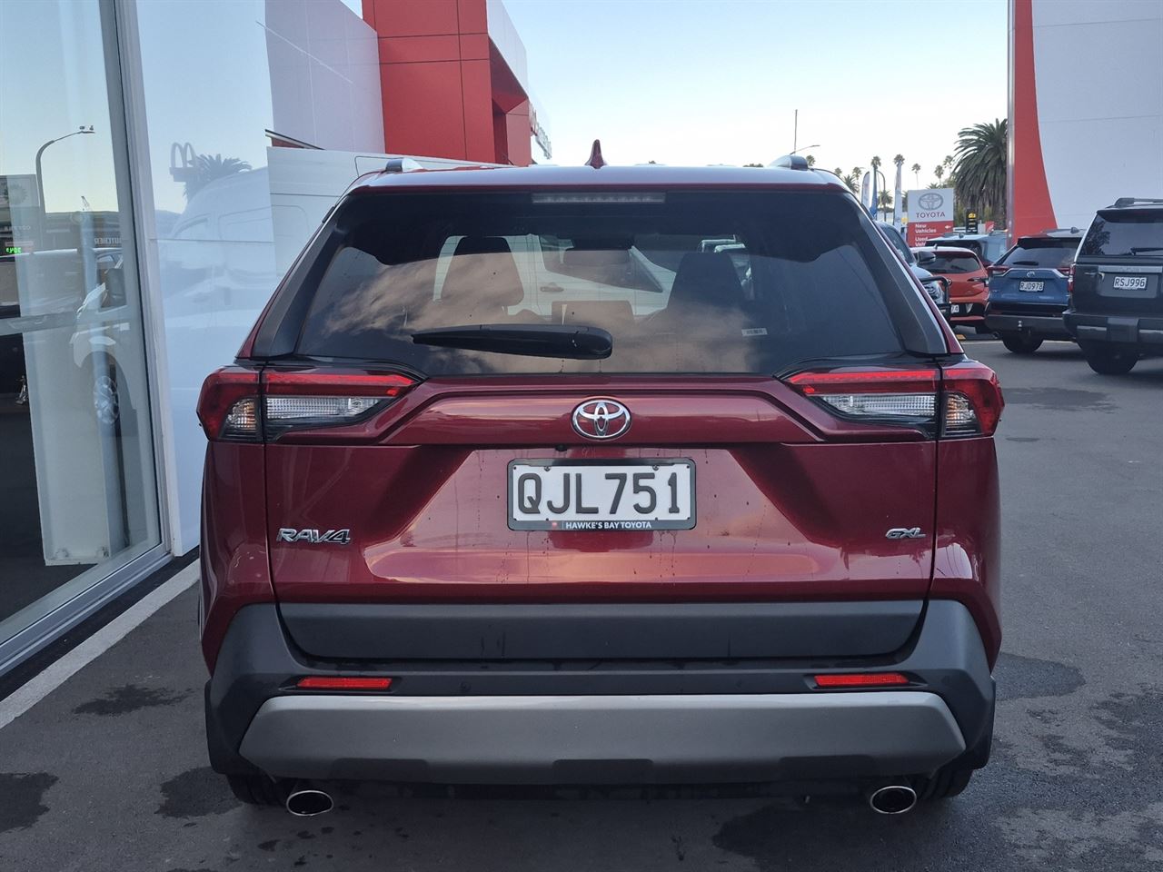 Vehicle image 4