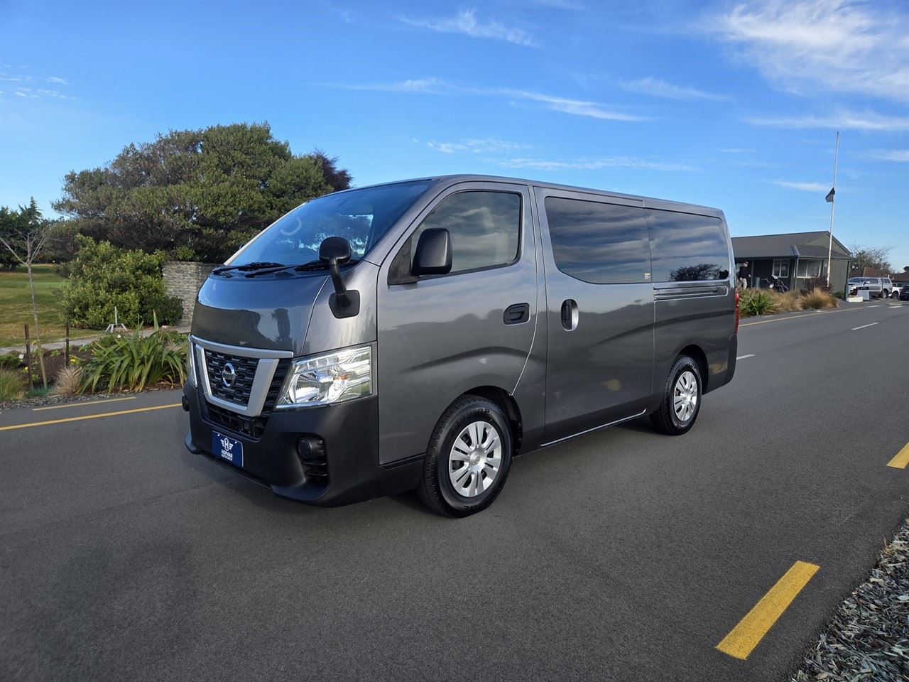 Vehicle image 3