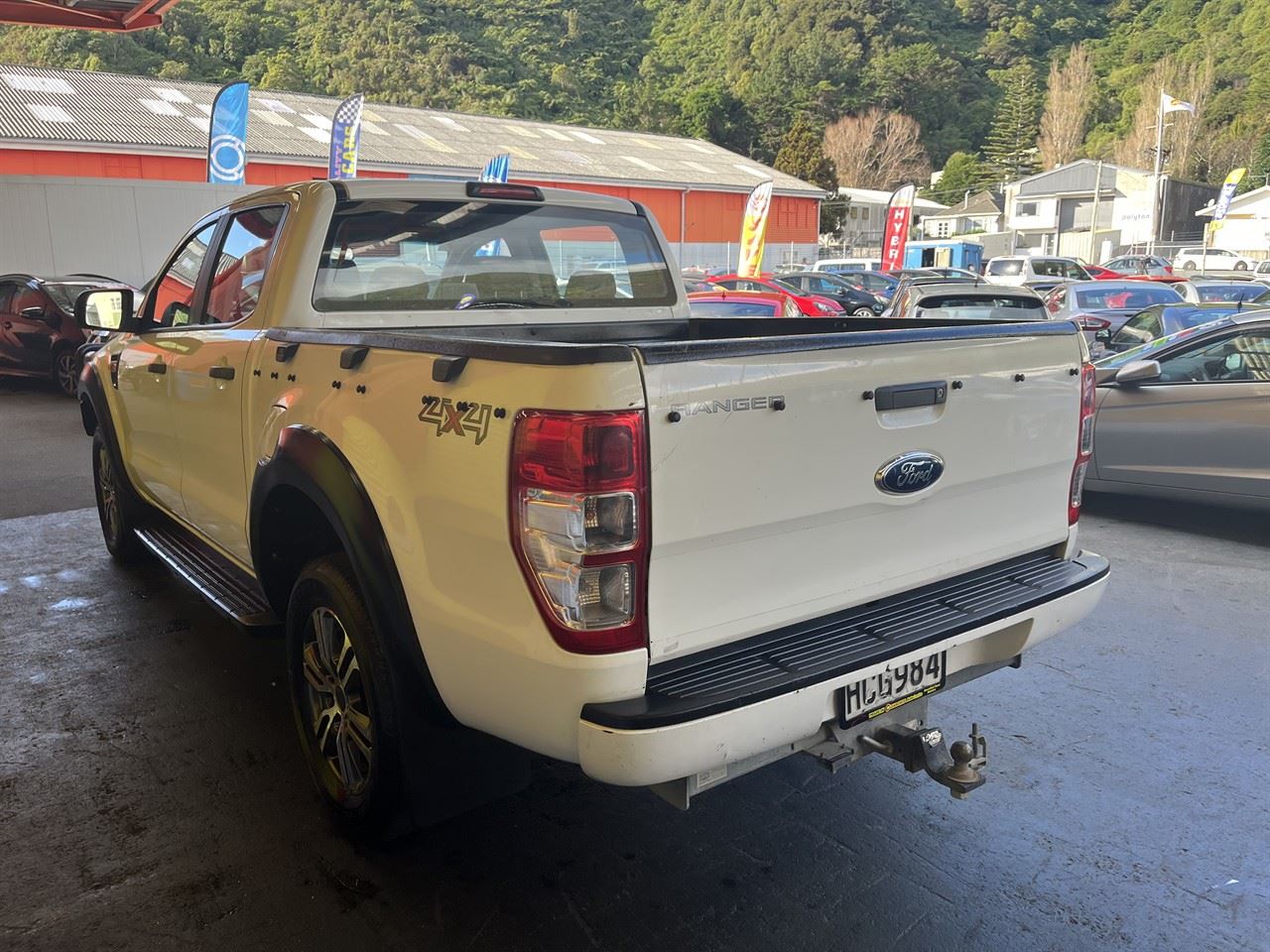 Vehicle image 4