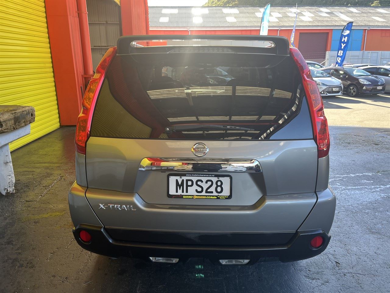 Vehicle image 5