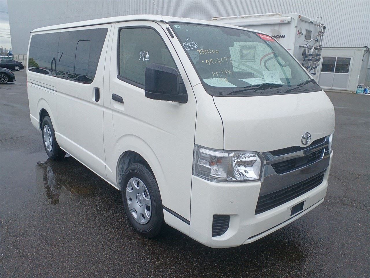Vehicle image 3