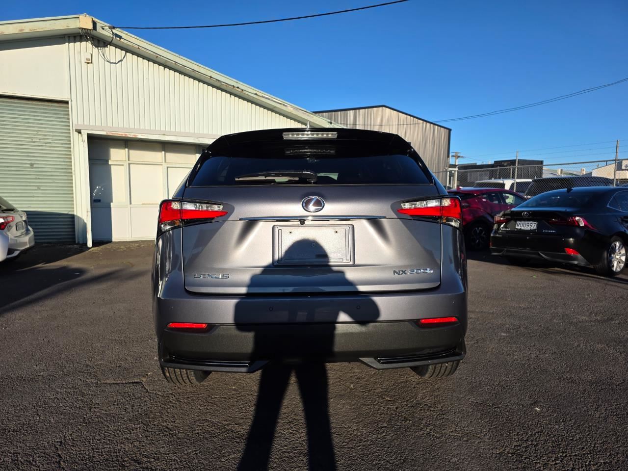 Vehicle image 5