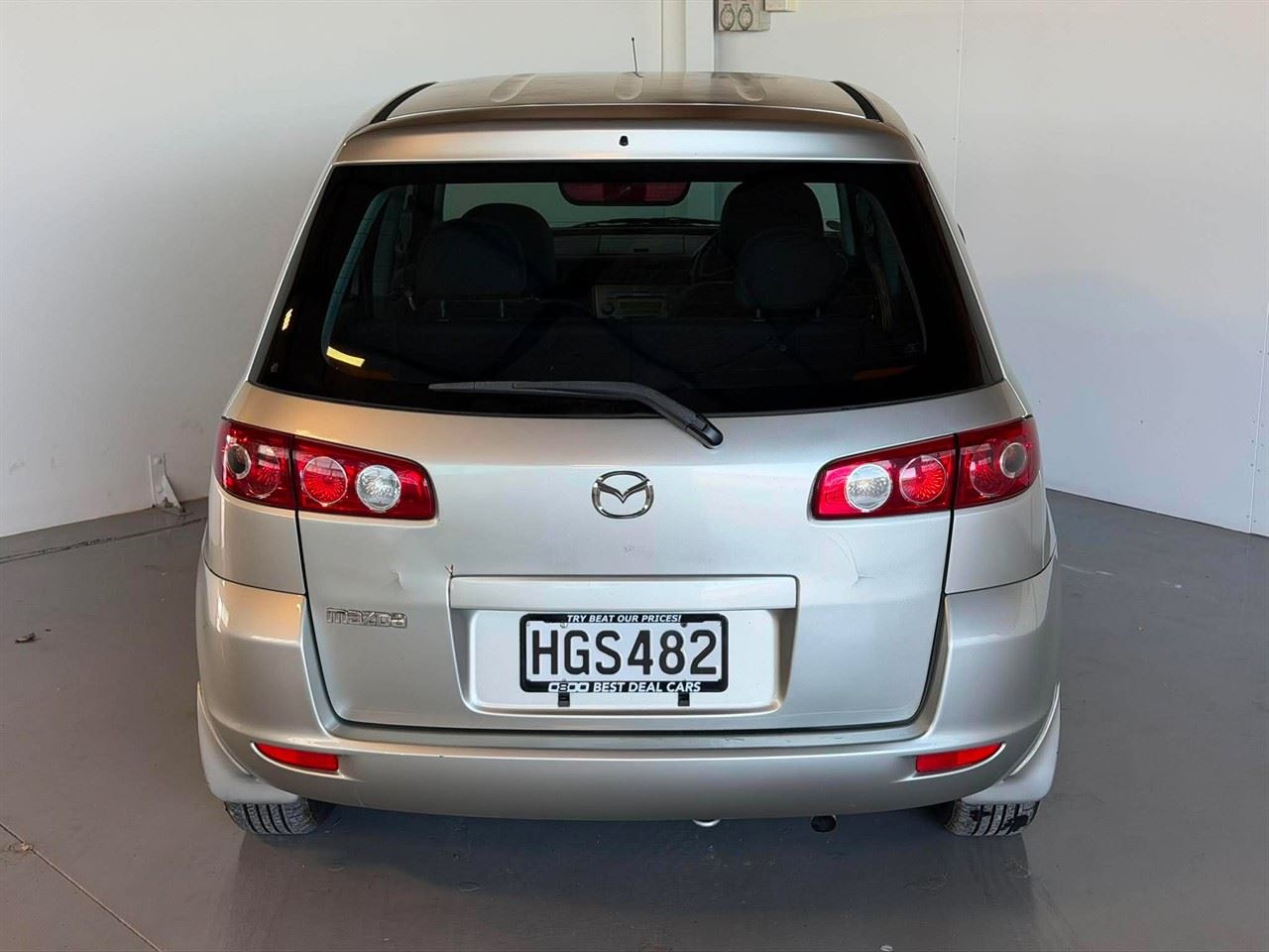 Vehicle image 5