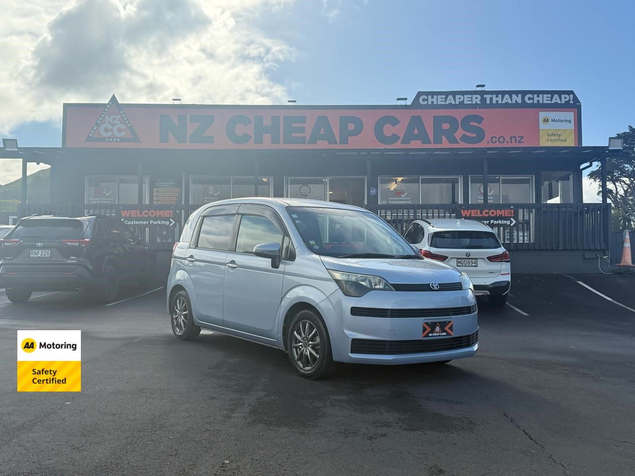 Vehicle image 1
