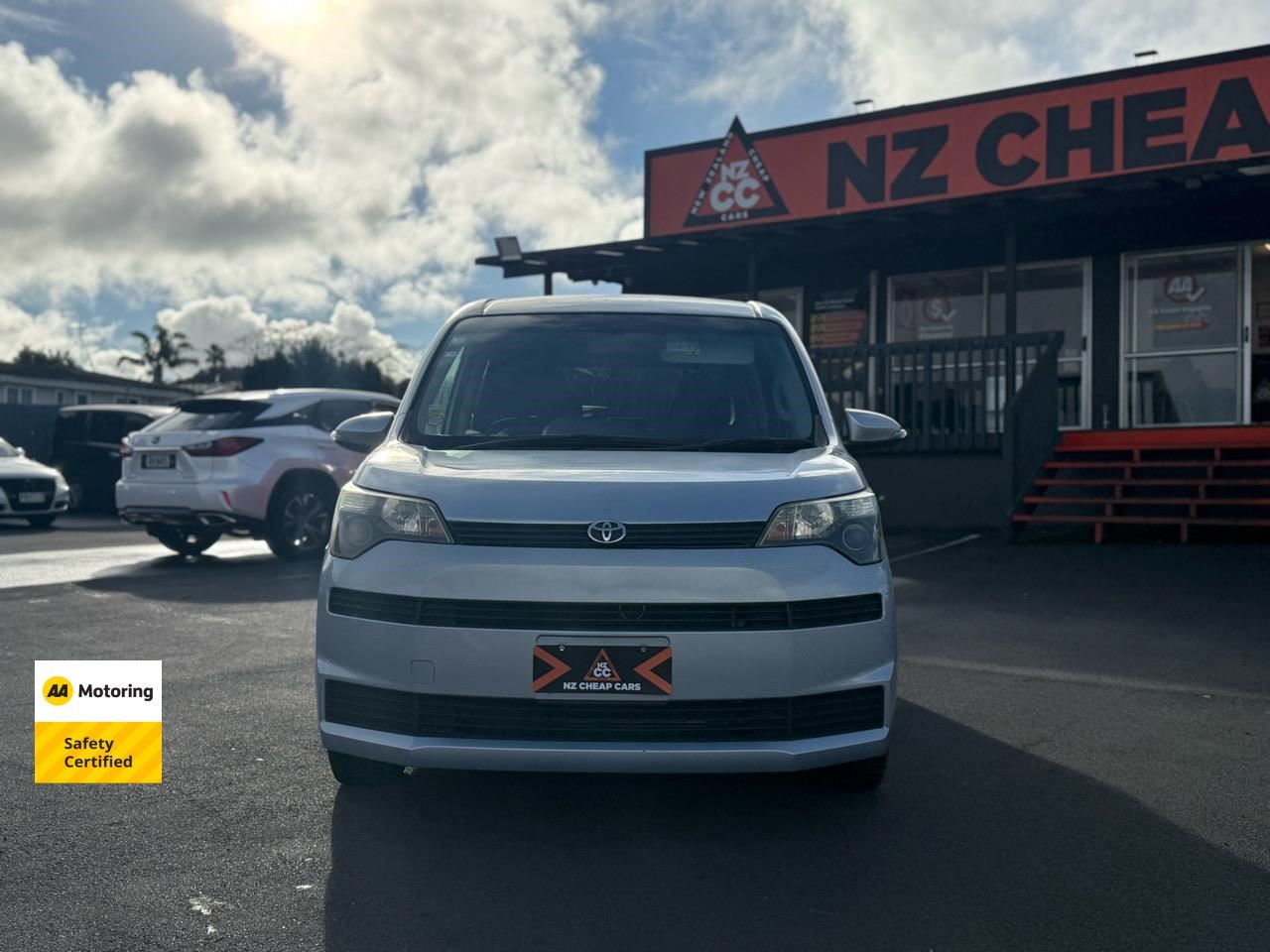 Vehicle image 2