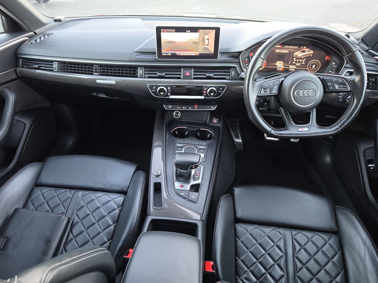 Vehicle image 3