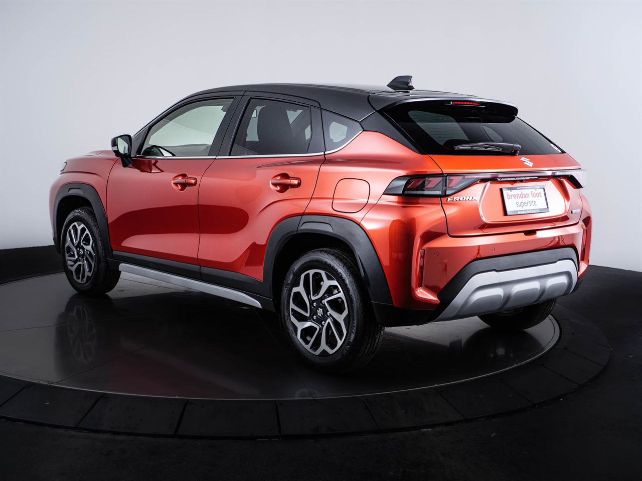Vehicle image 5