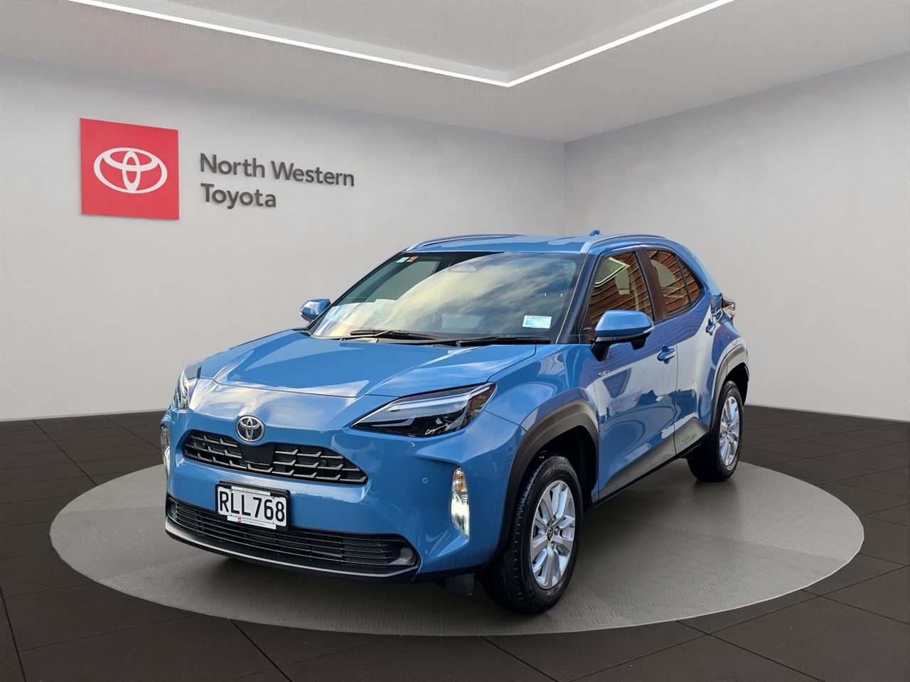 Vehicle image 3