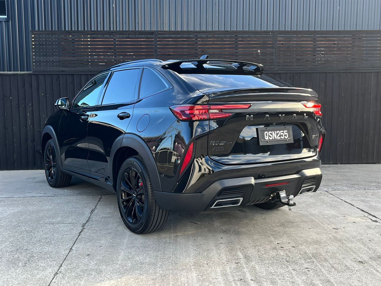 Vehicle image 5