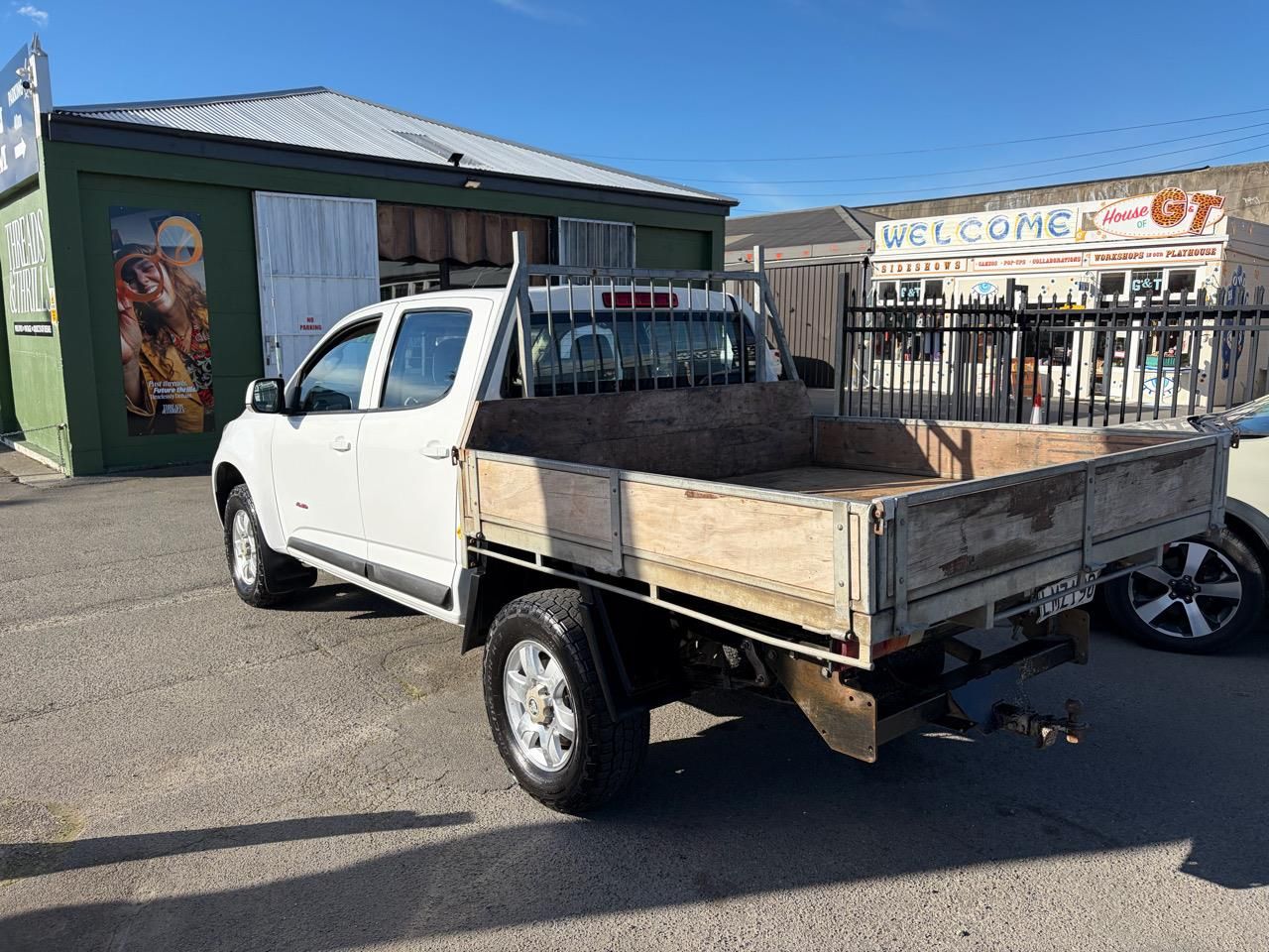 Vehicle image 4
