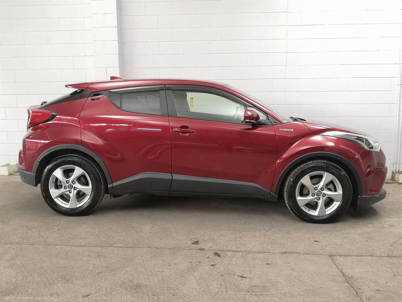 Vehicle image 3