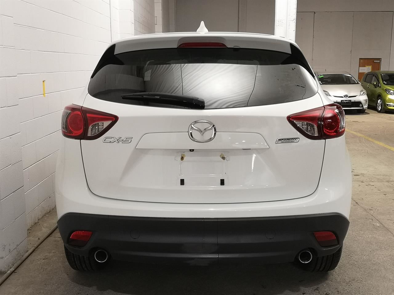 Vehicle image 5