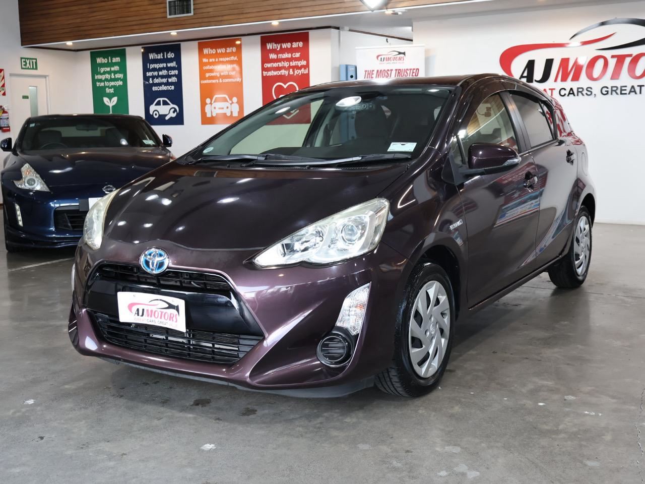 Vehicle image 3