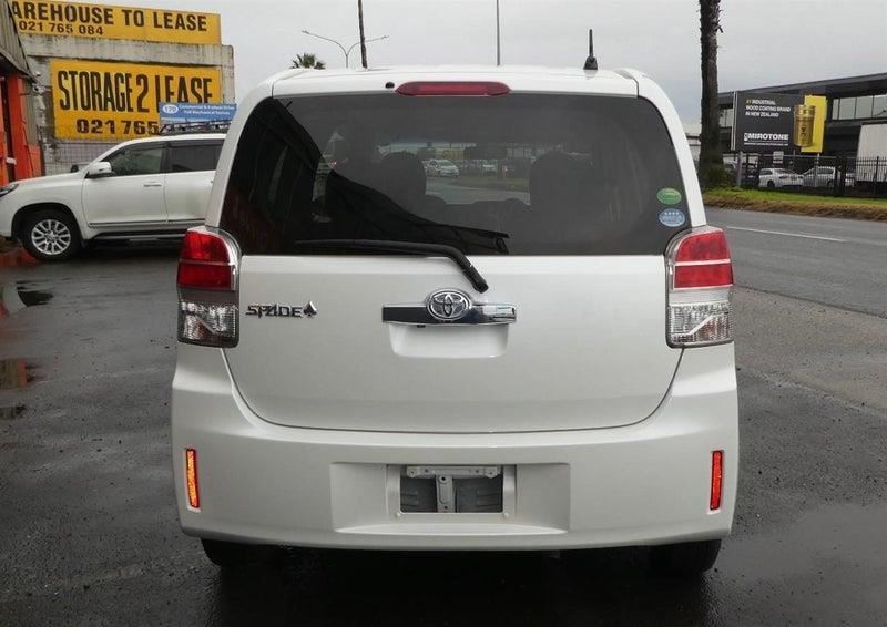 Vehicle image 5