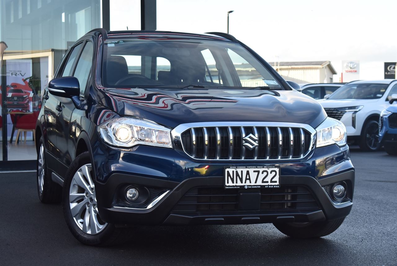 Vehicle image 3