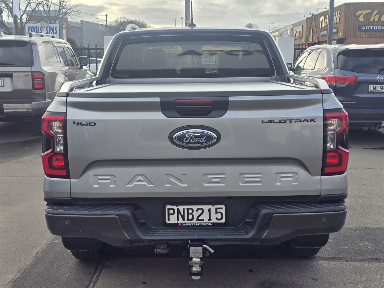 Vehicle image 4