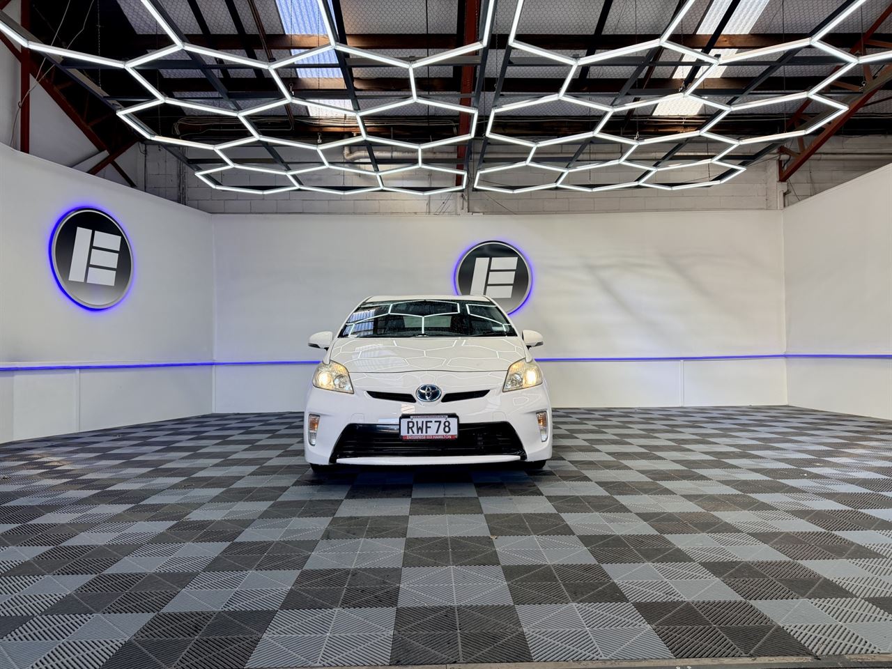 Vehicle image 2