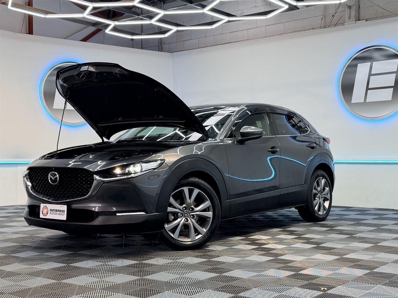 Vehicle image 3