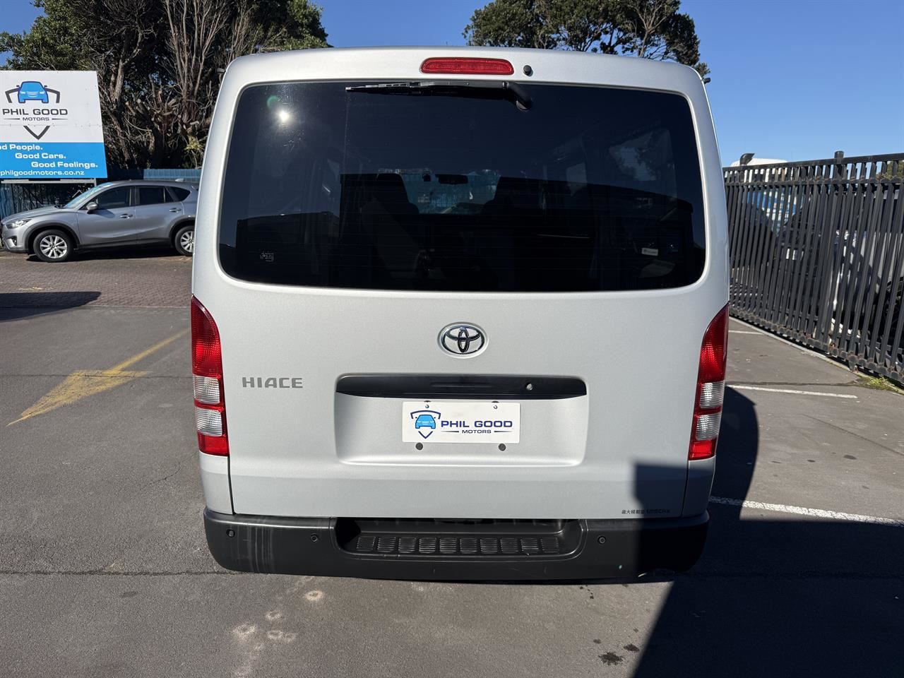Vehicle image 5