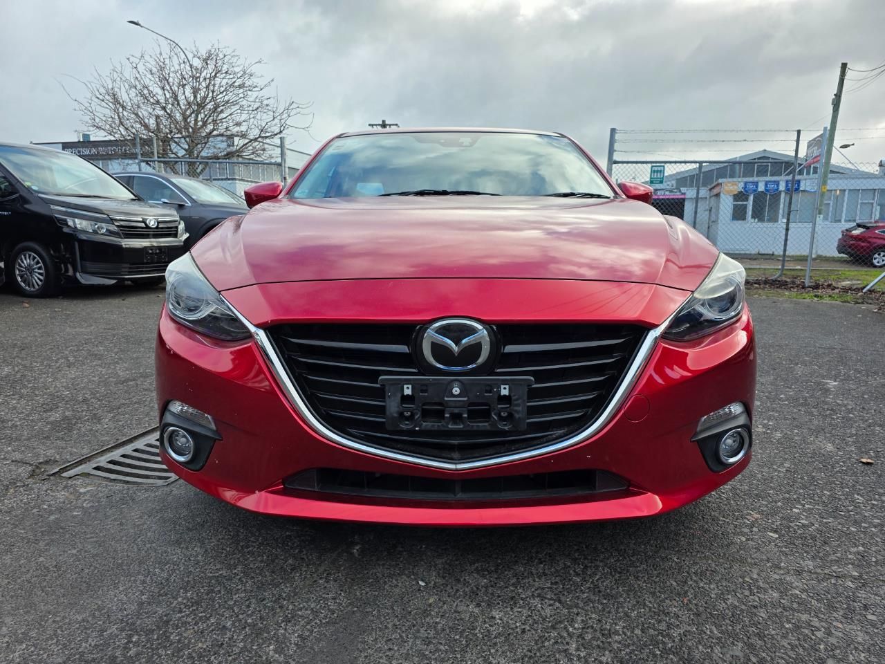 Vehicle image 3