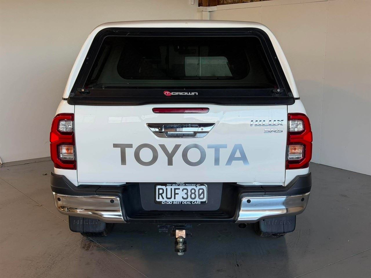 Vehicle image 5